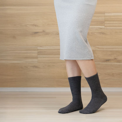 Japanese-made four-season everyday socks (silk x wool)
